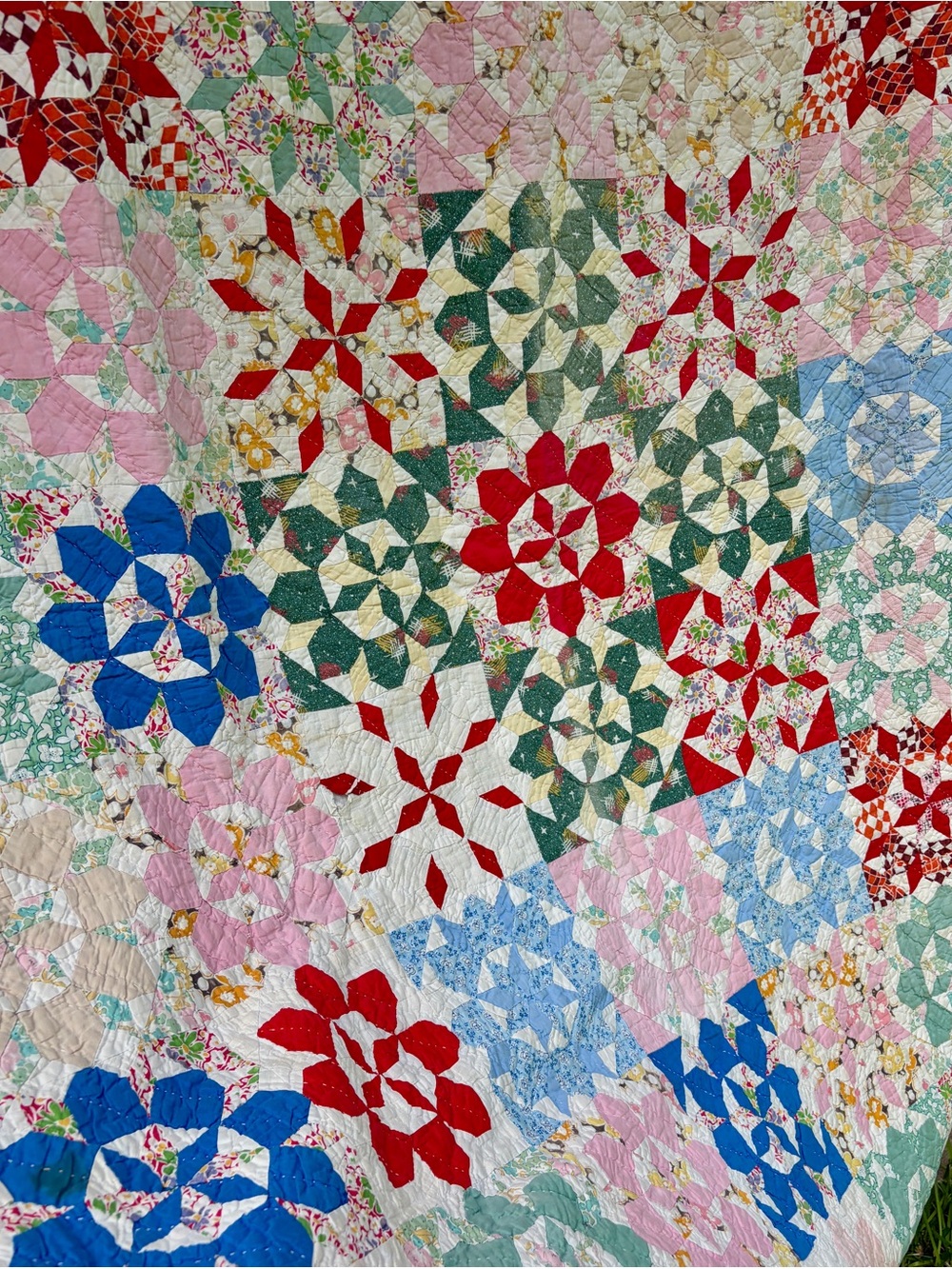 Vintage Feedsack Hand-Stitched La Conner Stars Quilt - 72x57 - Picture 3 of 17